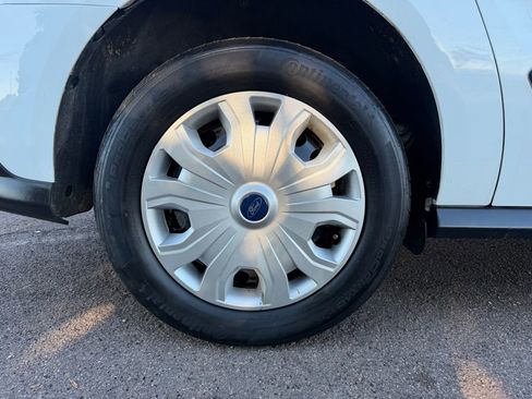 Used 2023 Ford Transit Connect XLT image 11