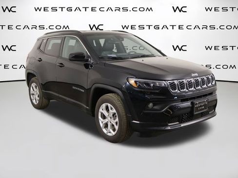 Used 2024 Jeep Compass Latitude AWD/4WD image 45