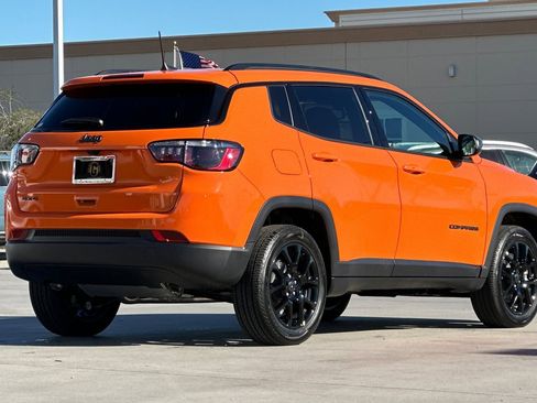 New 2026 Jeep Compass Latitude image 6