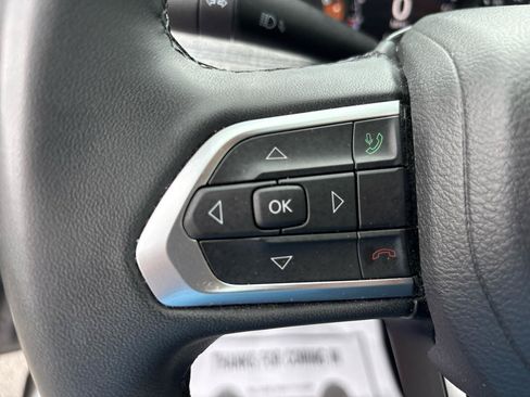 Used 2024 Jeep Compass Latitude AWD/4WD image 18