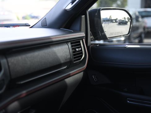 Used 2022 Ford Expedition Limited RWD image 26