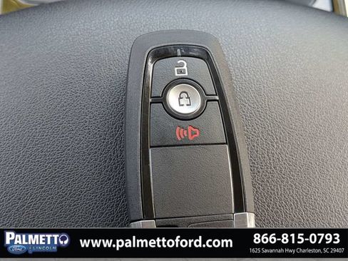Used 2019 Ford Edge SEL FWD image 28