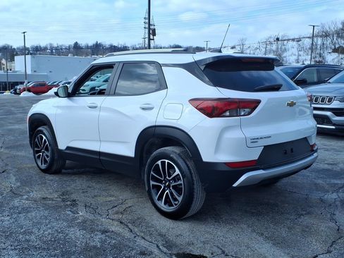 Used 2025 Chevrolet TrailBlazer LT image 3