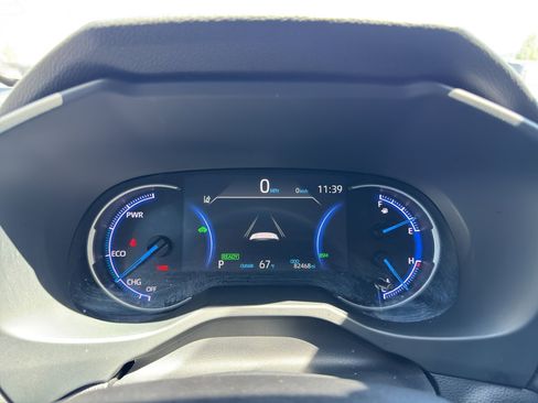 Used 2020 Toyota RAV4 Limited w/ All Weather Liner Package AWD/4WD image 15