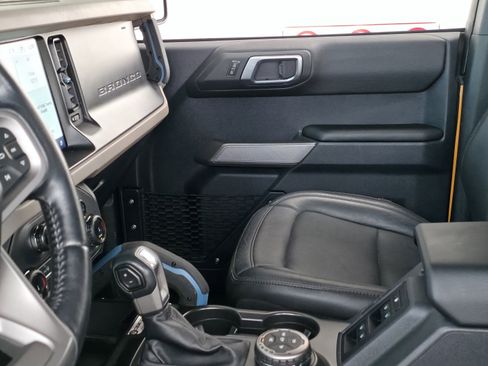 Used 2022 Ford Bronco Wildtrak image 39