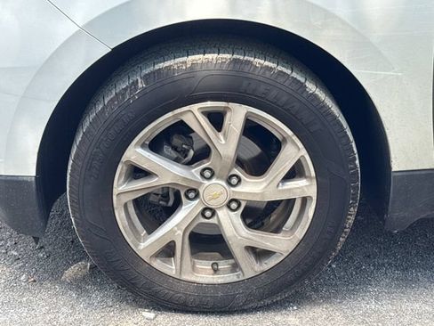 Used 2019 Chevrolet Equinox Premier AWD/4WD image 23
