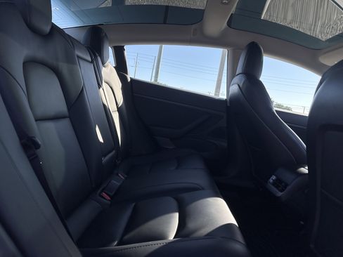 Used 2020 Tesla Model 3 Standard Range Plus image 7