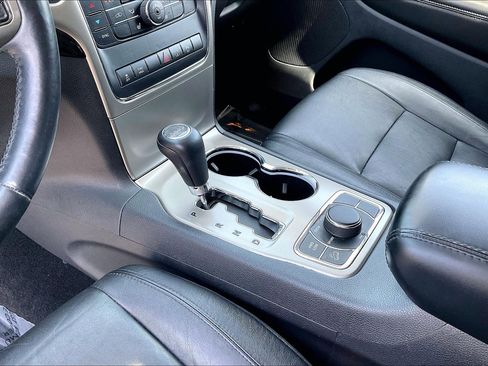 Used 2013 Jeep Grand Cherokee Altitude AWD/4WD image 16