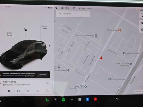 Used 2021 Tesla Model Y Long Range image 19