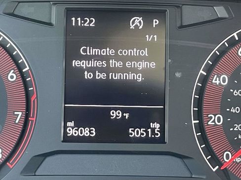 Used 2019 Volkswagen Jetta SE FWD image 23