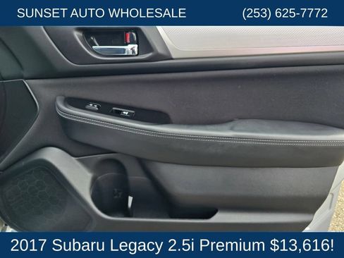 Used 2017 Subaru Legacy 2.5i Premium w/ Moonroof Package AWD/4WD image 21