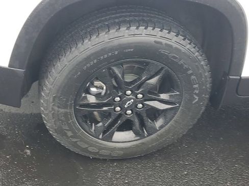 Certified 2023 Chevrolet Traverse LT image 5