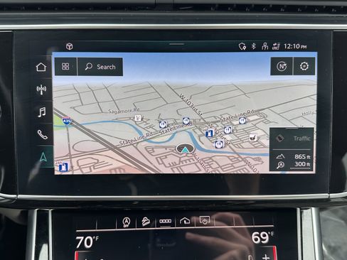 Used 2022 Audi Q7 Premium image 25