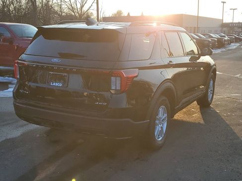 New 2026 Ford Explorer Active image 4