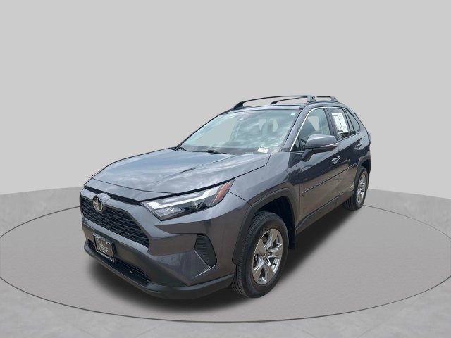 Used 2025 Toyota RAV4 XLE w/ Convenience Package AWD/4WD image 5