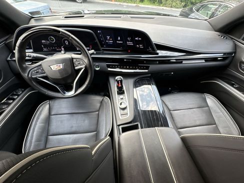 Used 2024 Cadillac Escalade ESV Sport RWD image 23