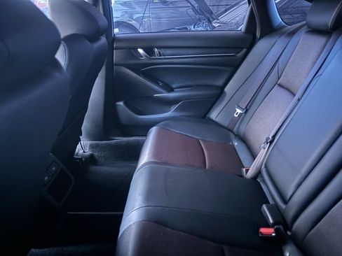 Used 2022 Honda Accord Sport image 12