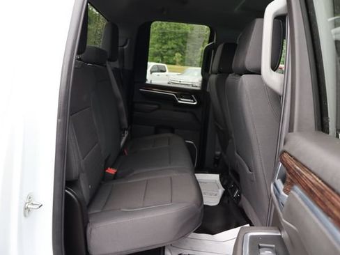 Used 2025 GMC Sierra 2500 SLE w/ SLE Value Package; AWD/4WD image 24