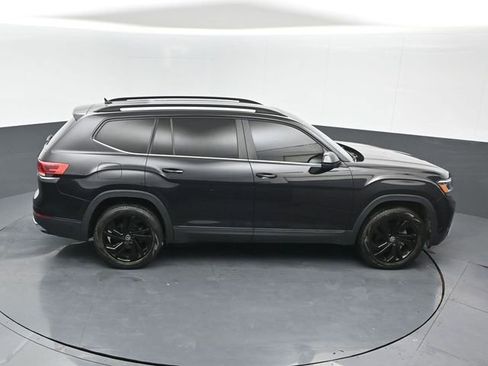 Used 2022 Volkswagen Atlas SE image 16