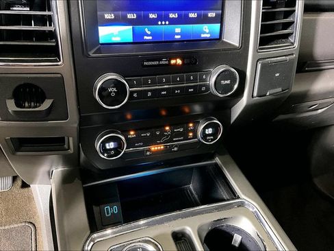 Used 2021 Ford Expedition XLT RWD image 25