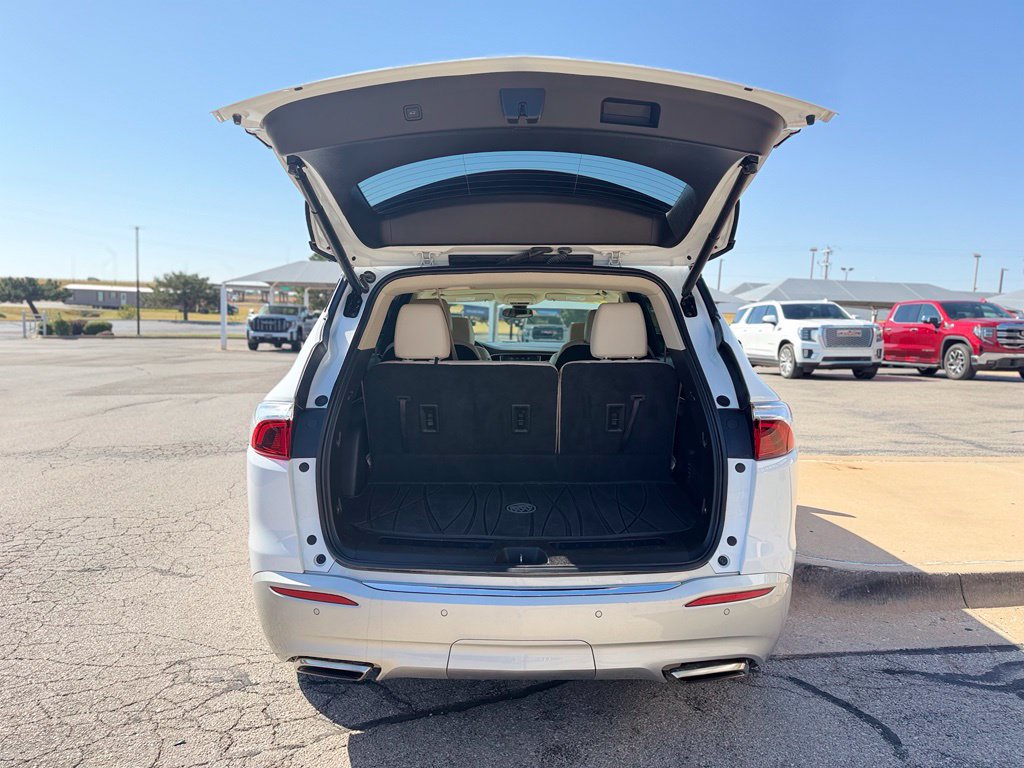 Used 2023 Buick Enclave Essence FWD image 6