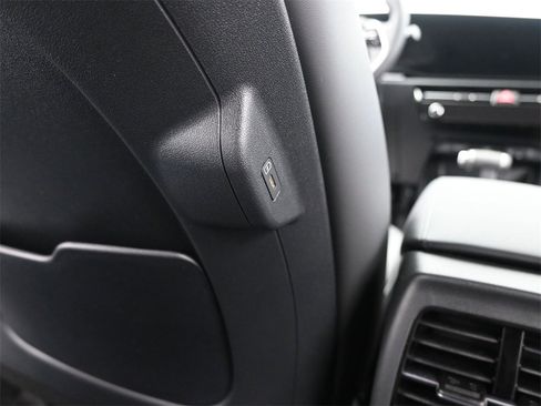 New 2026 Kia Niro SX image 15