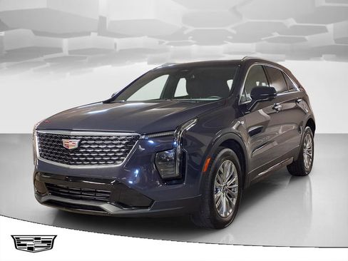 Certified 2025 Cadillac XT4 Premium Luxury AWD/4WD image 1