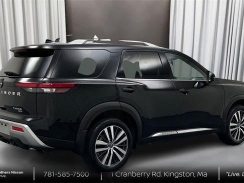 Certified 2022 Nissan Pathfinder Platinum w/ Cargo Package image 5