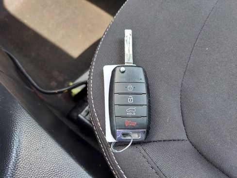 Used 2019 Kia Soul image 29