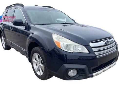 Used 2013 Subaru Outback 3.6R Limited w/ Moonroof Pkg image 8