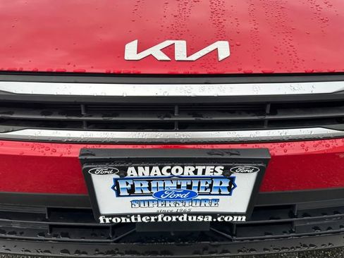 Used 2025 Kia K4 LXS image 25