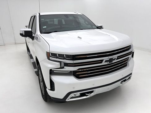 Used 2019 Chevrolet Silverado 1500 High Country w/ Z71 Off-Road Package image 6