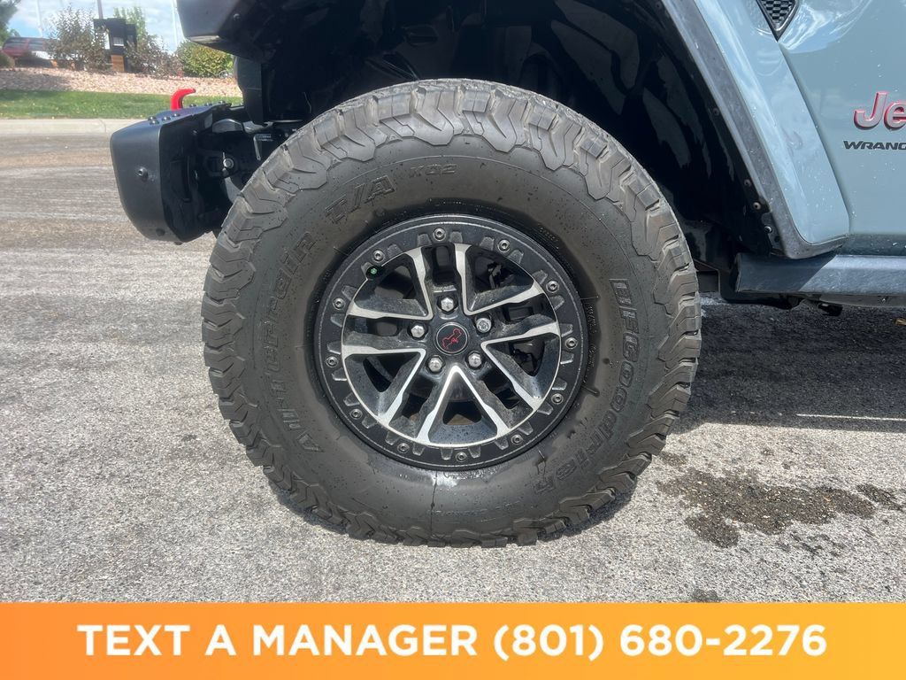 Used 2024 Jeep Wrangler Unlimited Rubicon AWD/4WD image 9