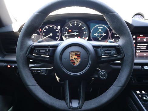 Used 2024 Porsche 911 Targa 4 GTS AWD/4WD image 15