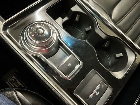 Used 2019 Ford Edge SEL w/ Equipment Group 201A image 21