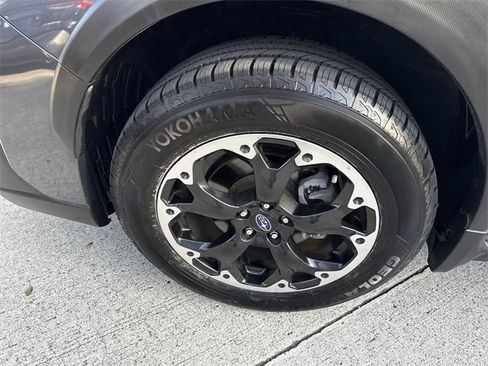 Used 2021 Subaru Crosstrek 2.0i Premium w/ Moonroof Package image 10