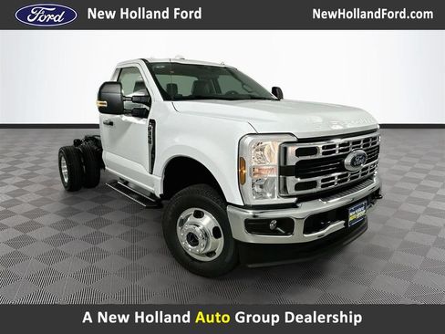 New 2026 Ford F350 XL w/ XL Chrome Package AWD/4WD image 1