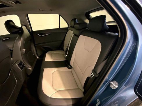 New 2026 Kia Niro SX Touring image 10