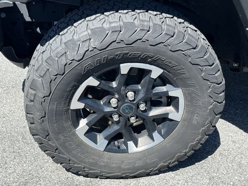 Used 2024 Jeep Wrangler Unlimited Rubicon 4xe w/ Technology Group AWD/4WD image 6