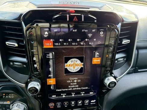 Used 2021 RAM 1500 Laramie w/ Sport Appearance Package image 16