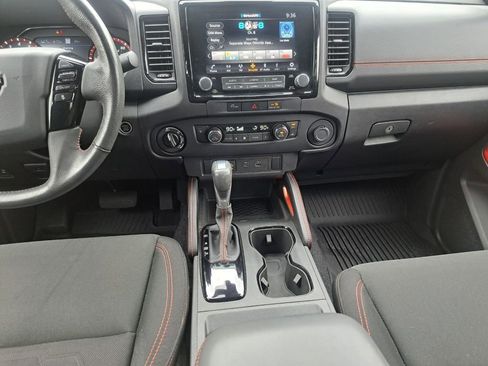 Used 2024 Nissan Frontier PRO-4X w/ Technology Package image 38