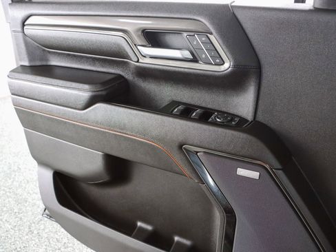 Used 2024 GMC Sierra 2500 AT4 w/ AT4 Premium Plus Package image 26