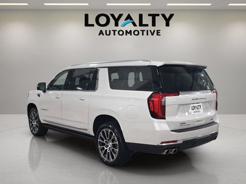 Used 2025 GMC Yukon XL Denali w/ Sun & Power Step Package AWD/4WD image 3