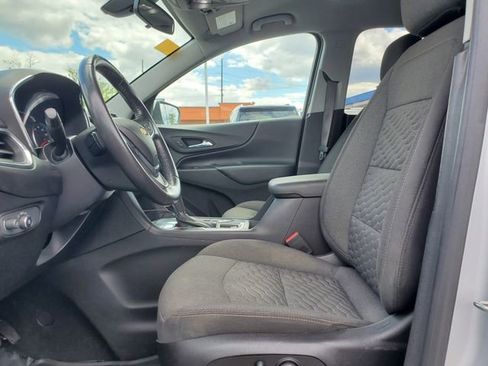 Used 2019 Chevrolet Equinox LT FWD image 5