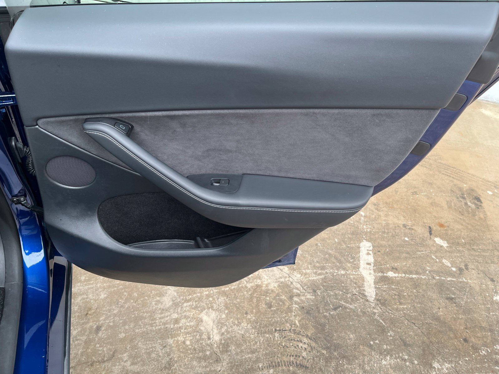 Used 2024 Tesla Model Y 2WD image 17