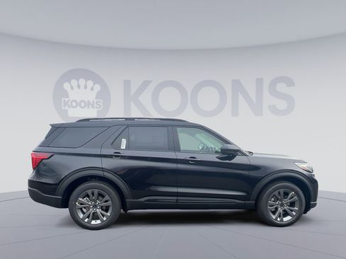 New 2026 Ford Explorer Active w/ Active Comfort Package image 8