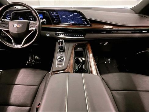 Used 2023 Cadillac Escalade Premium Luxury image 15