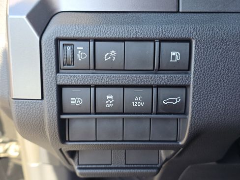 Used 2025 Toyota 4Runner Limited image 33