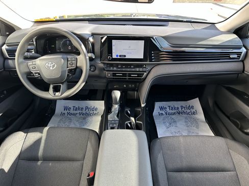 Used 2026 Toyota Camry LE FWD image 19
