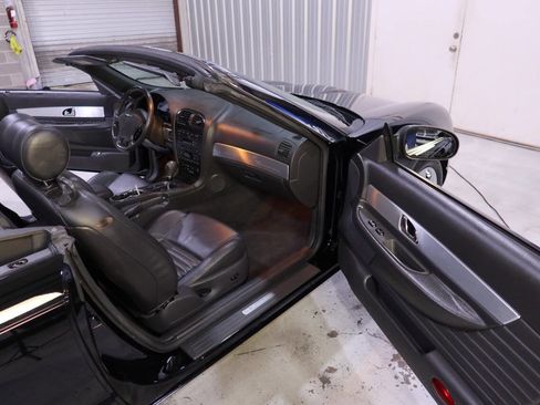 Used 2002 Ford Thunderbird Deluxe 2dr Convertible image 11
